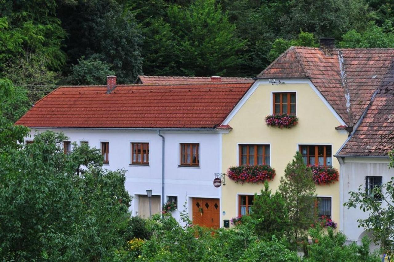 Weingut Piewald Leilighet Gut am Steg Eksteriør bilde