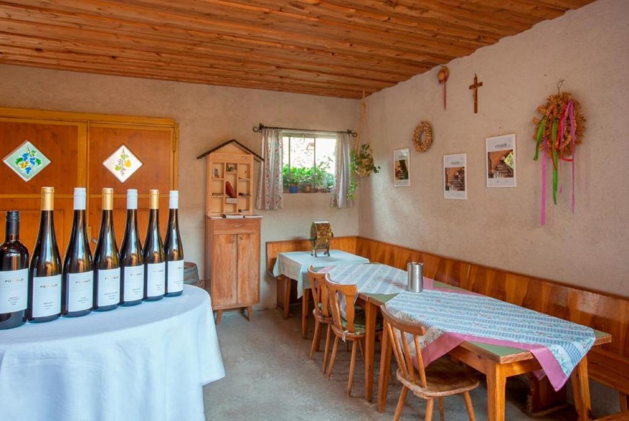 Weingut Piewald Leilighet Gut am Steg Eksteriør bilde